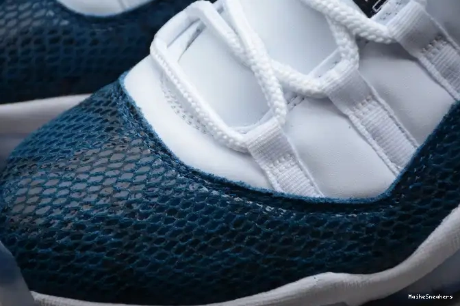 MaikeSneakers CD6846-102 Blue Air Low Jordan Snakeskin Navy 11 0424